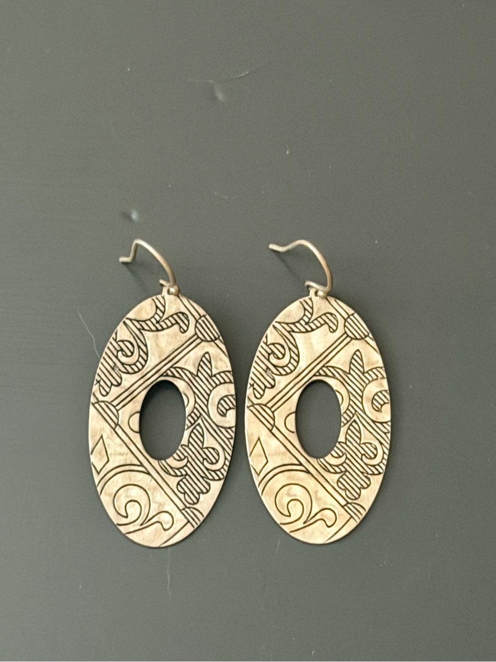 Silpada Sterling Etched Fleur de Lis Oval Earrings